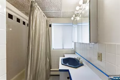 2455 3rd Street, Fort Lee, NJ 07024 - Photo 23