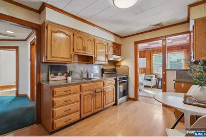 649 8th Street, Carlstadt, NJ 07072 - Photo 15