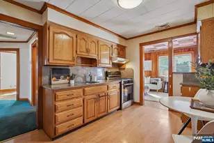 649 8th St, Carlstadt, NJ 07072 - Photo 15