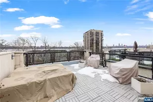 1228 River Rd, Edgewater, NJ 07020 - Photo 35