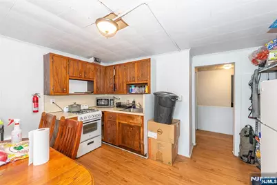 219 Hamburg Turnpike, Bloomingdale, NJ 07403 - Photo 33