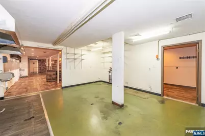 219 Hamburg Turnpike, Bloomingdale, NJ 07403 - Photo 11