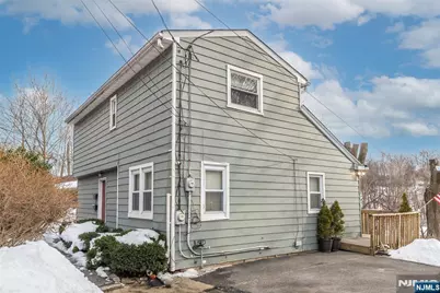 219 Hamburg Turnpike, Bloomingdale, NJ 07403 - Photo 25