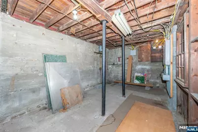 219 Hamburg Turnpike, Bloomingdale, NJ 07403 - Photo 23