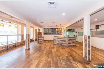 219 Hamburg Turnpike, Bloomingdale, NJ 07403 - Photo 17