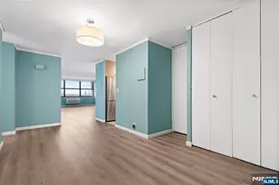 7004 Blvd East 28C, Guttenberg, NJ 07093 - Photo 9