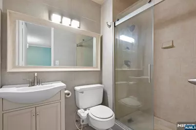 7004 Boulevard East 28C #28C, Guttenberg, NJ 07093 - Photo 17