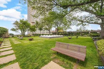 7004 Boulevard East 28C #28C, Guttenberg, NJ 07093 - Photo 41