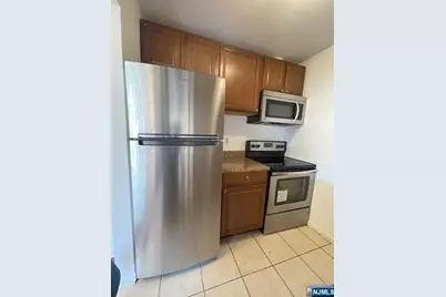 224B Washington Avenue B #B, Fort Lee, NJ 07024 - Photo 5