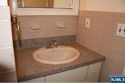 7 Hiawatha Boulevard, Oakland, NJ 07436 - Photo 15