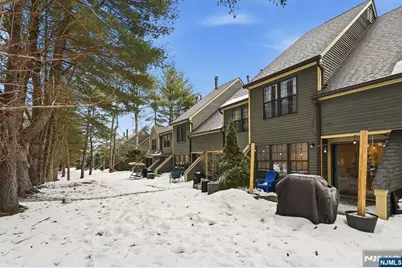 10 New Bedford Road D #D, West Milford, NJ 07480 - Photo 3