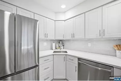 10 New Bedford Road D #D, West Milford, NJ 07480 - Photo 5