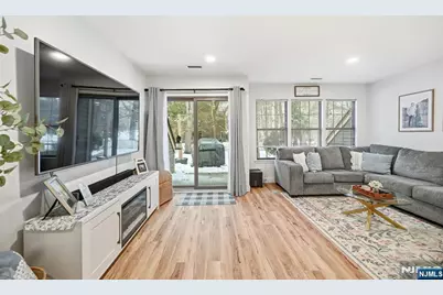 10 New Bedford Road D #D, West Milford, NJ 07480 - Photo 7