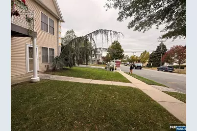 424 Page Avenue, Lyndhurst Township, NJ 07071 - Photo 3