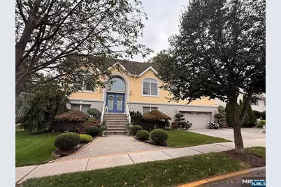 424 Page Avenue, Lyndhurst Township, NJ 07071 - Photo 1