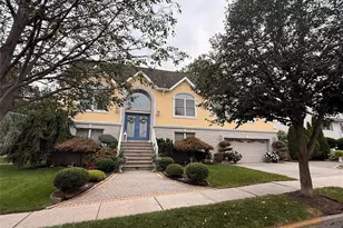 424 Page Ave, Lyndhurst Township, NJ 07071 - Photo 1