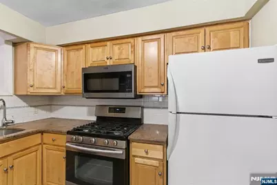 412 Walker Street, Fairview, NJ 07022 - Photo 23