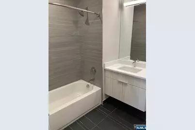 209 Oakdene Place 205 #205, Cliffside Park, NJ 07010 - Photo 5