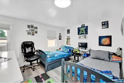 76 Holmes Street, Belleville, NJ 07109 - Photo 5