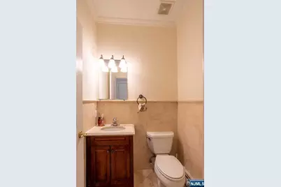 25 Mahan Street, Tenafly, NJ 07670 - Photo 11