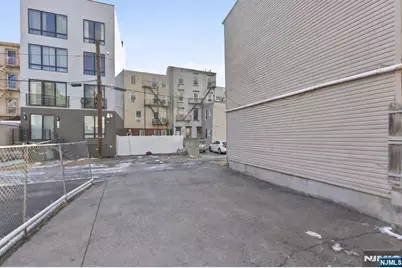 325 5th Street 2 #2, Jersey City, NJ 07302 - Photo 29