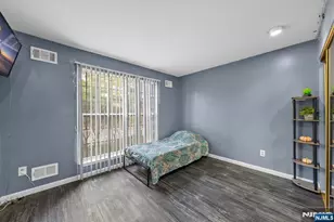 152 Lynette Dr, Fort Lee, NJ 07024 - Photo 9