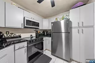 152 Lynette Dr, Fort Lee, NJ 07024 - Photo 17