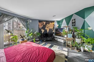 152 Lynette Dr, Fort Lee, NJ 07024 - Photo 5