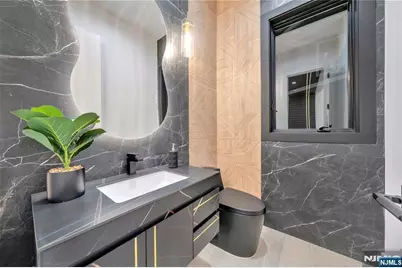 801 Godwin Road, Paramus, NJ 07652 - Photo 31