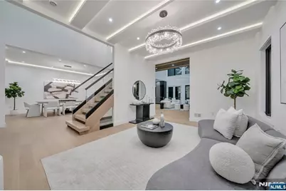 801 Godwin Road, Paramus, NJ 07652 - Photo 17