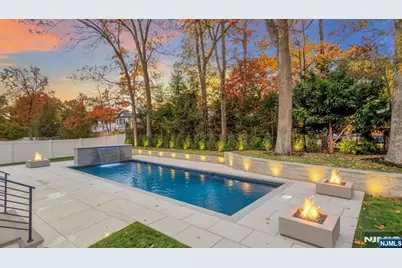 801 Godwin Road, Paramus, NJ 07652 - Photo 47