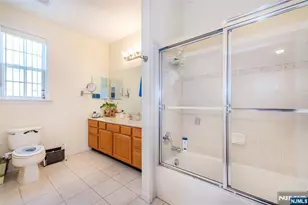 9 Cliff Rd, Woodland Park, NJ 07424 - Photo 9