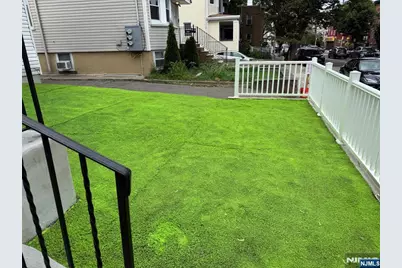 395 Bergen Avenue, Jersey City, NJ 07304 - Photo 5