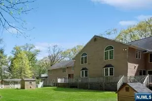 15 Old Oak Dr, Mahwah, NJ 07430 - Photo 23