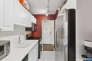 125 Prospect Ave 17G, Hackensack, NJ 07601 - Photo 13