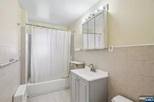 2350 Linwood Ave 4E, Fort Lee, NJ 07024 - Photo 11
