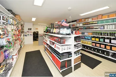 306-310 Queen Anne Road, Teaneck Township, NJ 07666 - Photo 19