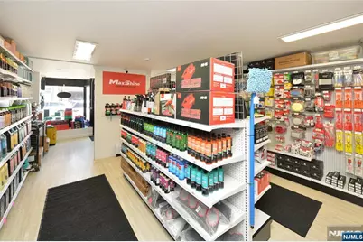 306-310 Queen Anne Road, Teaneck Township, NJ 07666 - Photo 21