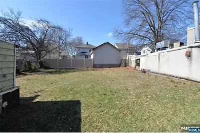 306-310 Queen Anne Road, Teaneck Township, NJ 07666 - Photo 35