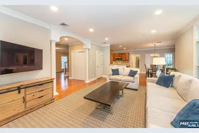 503 Stonewall Court, Wyckoff Township, NJ 07481 - Photo 5