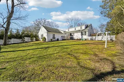 118 Lakewood Avenue, Ho Ho Kus, NJ 07423 - Photo 33