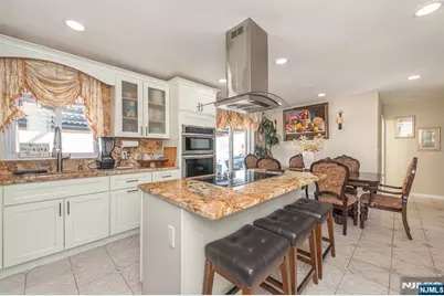 48 Garden Avenue, Woodland Park, NJ 07424 - Photo 9