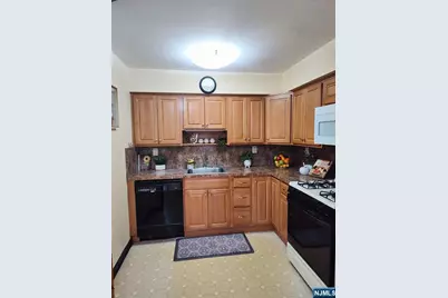 158 Pierre Avenue, Garfield, NJ 07026 - Photo 15