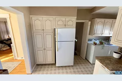116 Dumont Avenue, Clifton, NJ 07013 - Photo 7