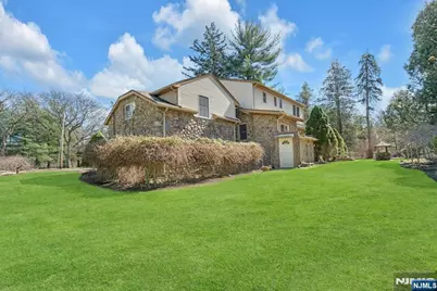 506 Ewing Avenue, Franklin Lakes, NJ 07417 - Photo 29