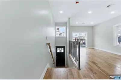 44 Milford Avenue, Newark, NJ 07108 - Photo 5