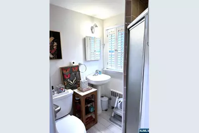 32 Martin Terrace, Hackensack, NJ 07601 - Photo 7