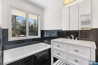 1 Hemlock Drive, Cresskill, NJ 07626 - Photo 25