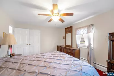 704 Evans Street, Paramus, NJ 07652 - Photo 19