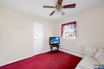 704 Evans Street, Paramus, NJ 07652 - Photo 15